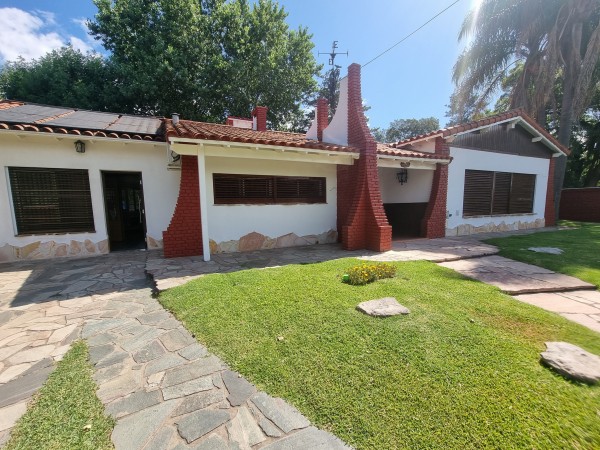 Hermosa casa refaccionada entera