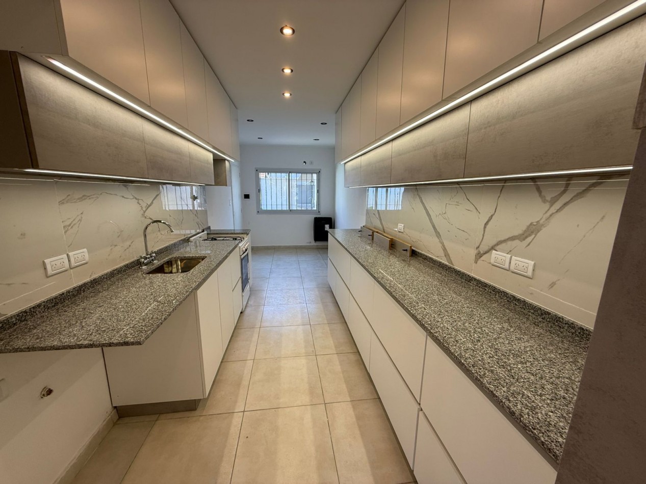 Inmejorable casa de Barrio 15 de Diciembre