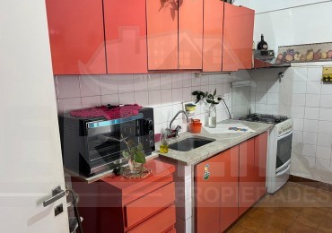 Venta departamento en Barrio Alas